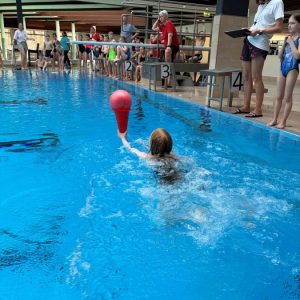 Schwimmwettkampf Bild 2